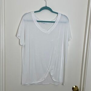 White V-Neck Short Sleeve Tee